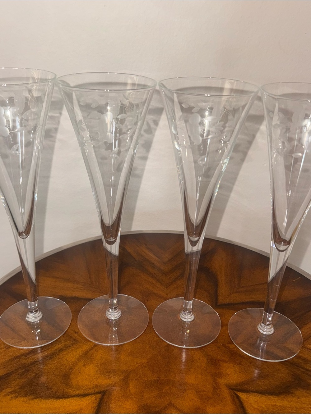 4 Elegant Princess House “Heritage” Etched Champagne Flutes